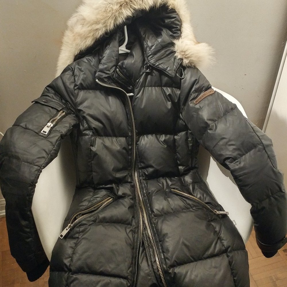 Down Jacket by Nicole Binisti